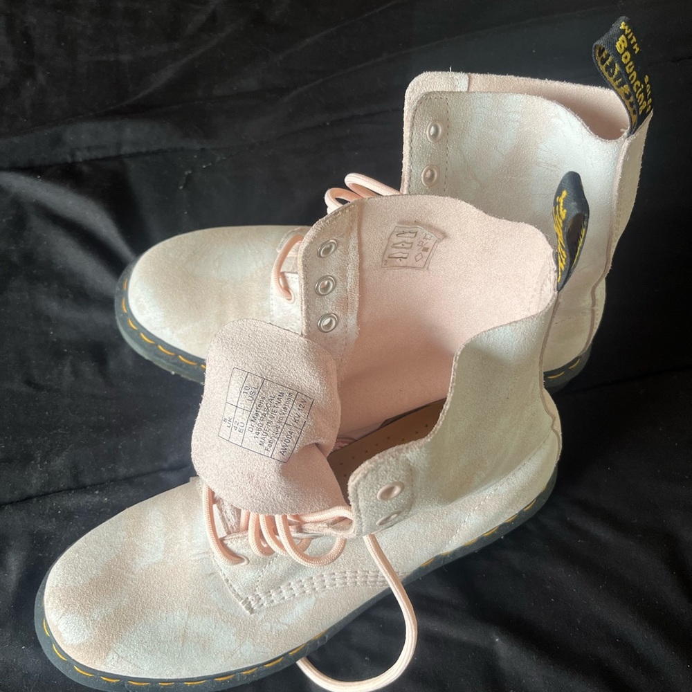 Pink and white size 9.5 tie dye Dr. Martins Boots worn once